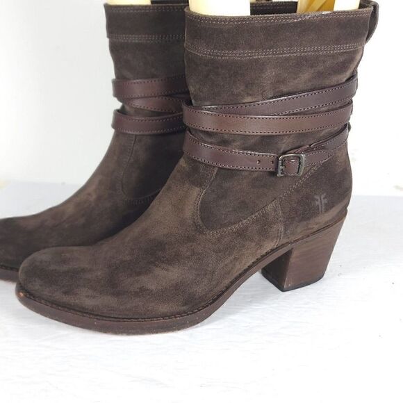 Frye Women's Jane US 8,5B B Strappy Belted Oiled Suede Short Boot Ankle Bootie - Picture 2 of 15